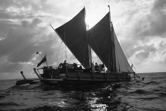 Pahi sailing canoes fushing, the Leeward Islands Our beautiful